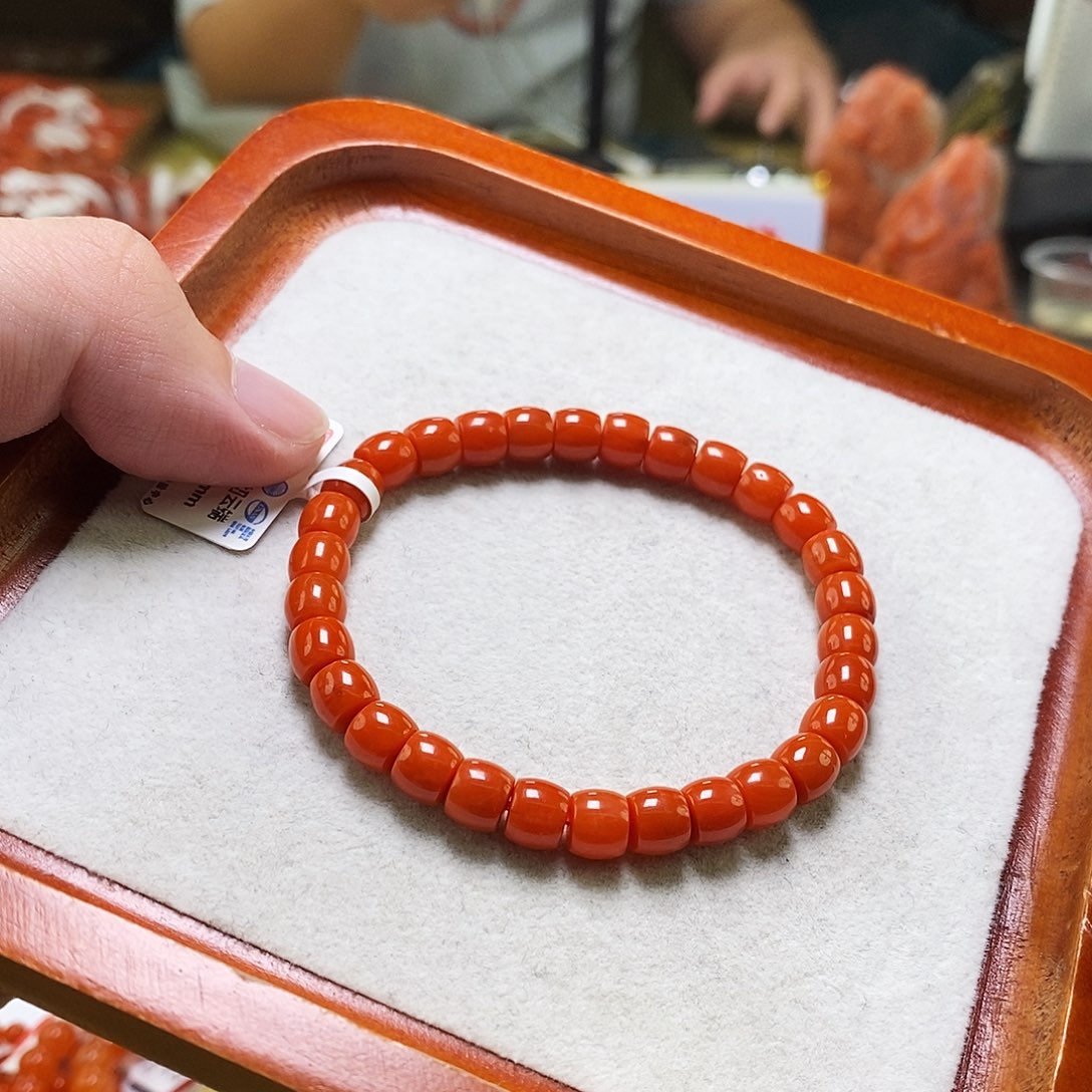 南红玛瑙未镶嵌手链