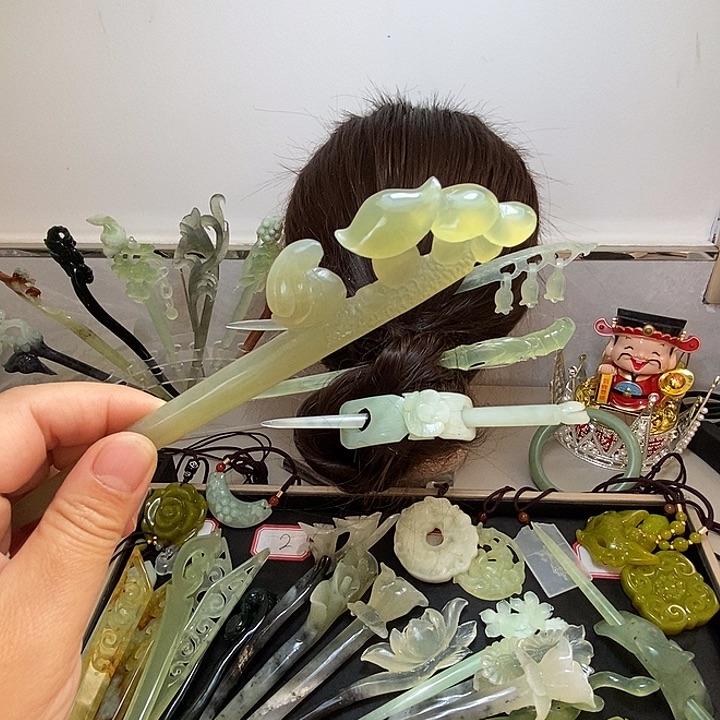 蛇纹石玉合金发饰兔子蘑菇