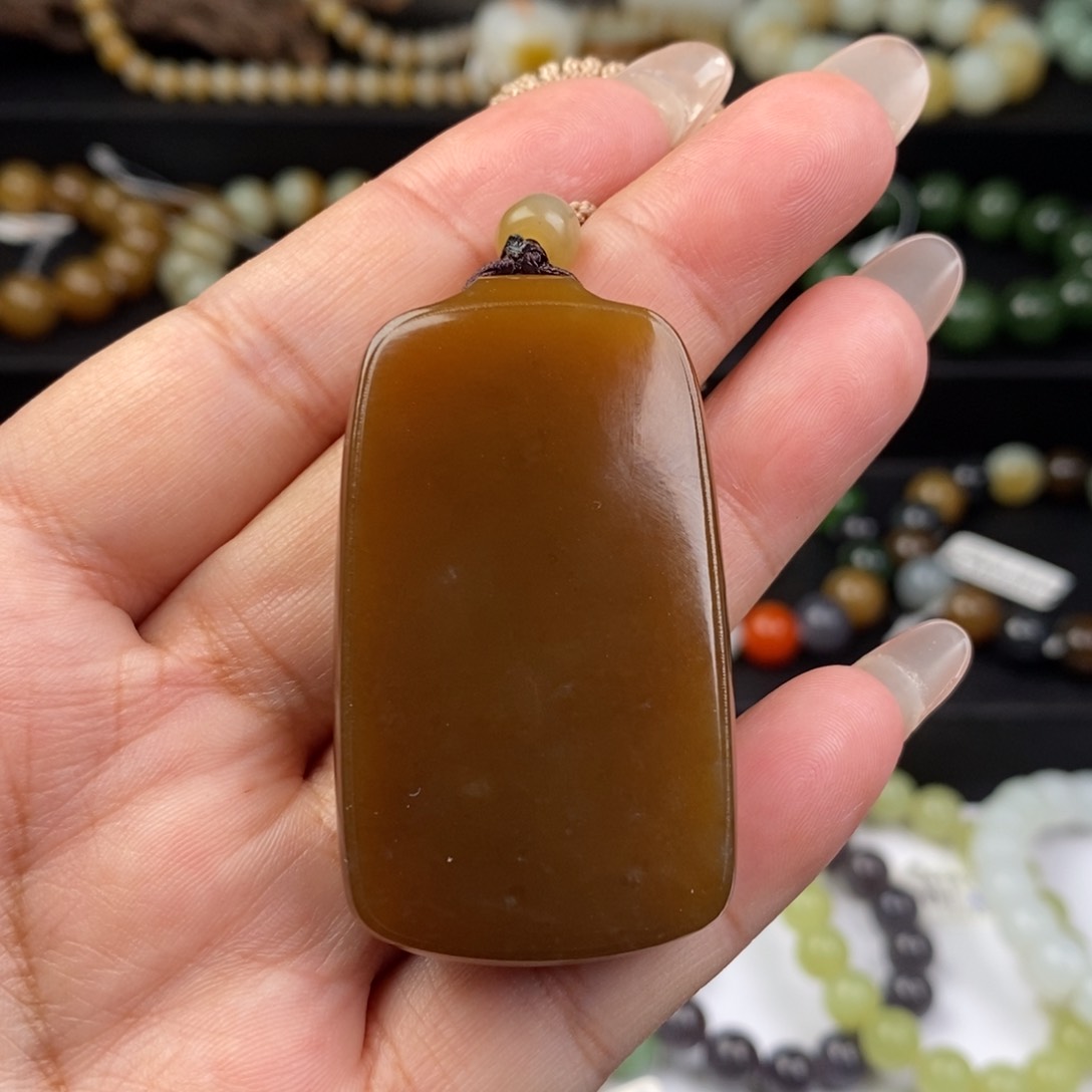 和田玉吊坠未镶嵌