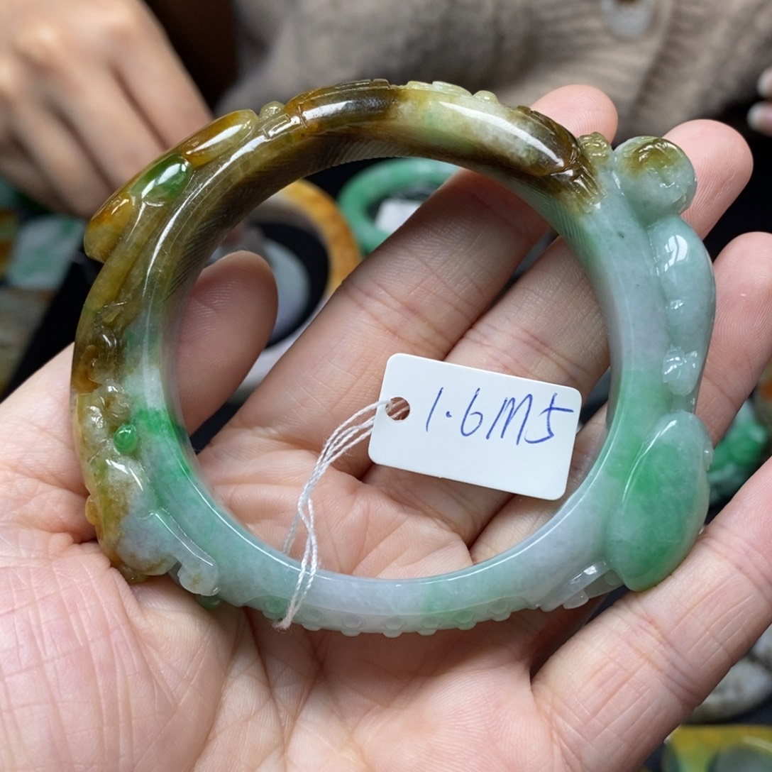 翡翠颈饰未镶嵌56圈口41号