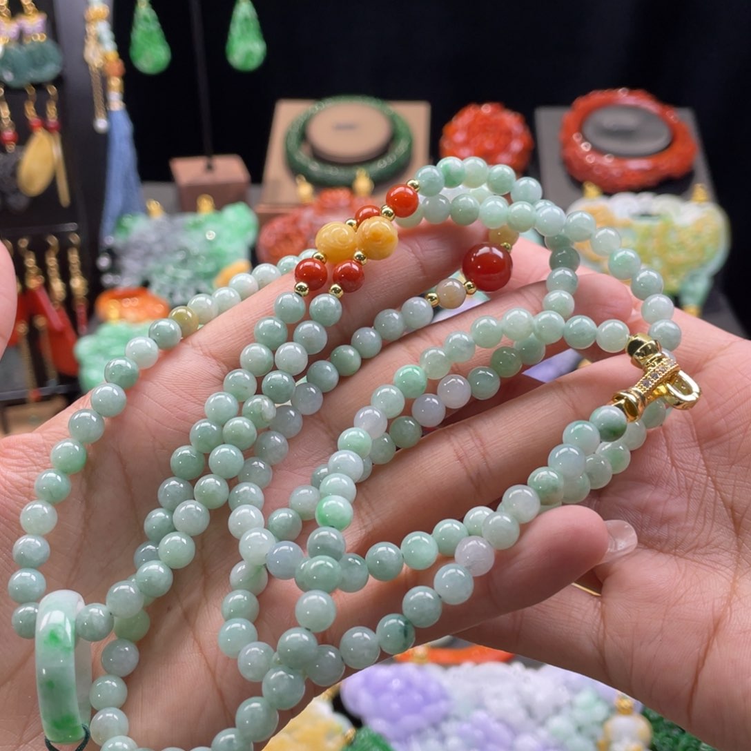 翡翠颈饰未镶嵌代编织