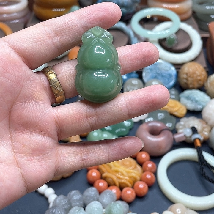 石英质玉手镯合金