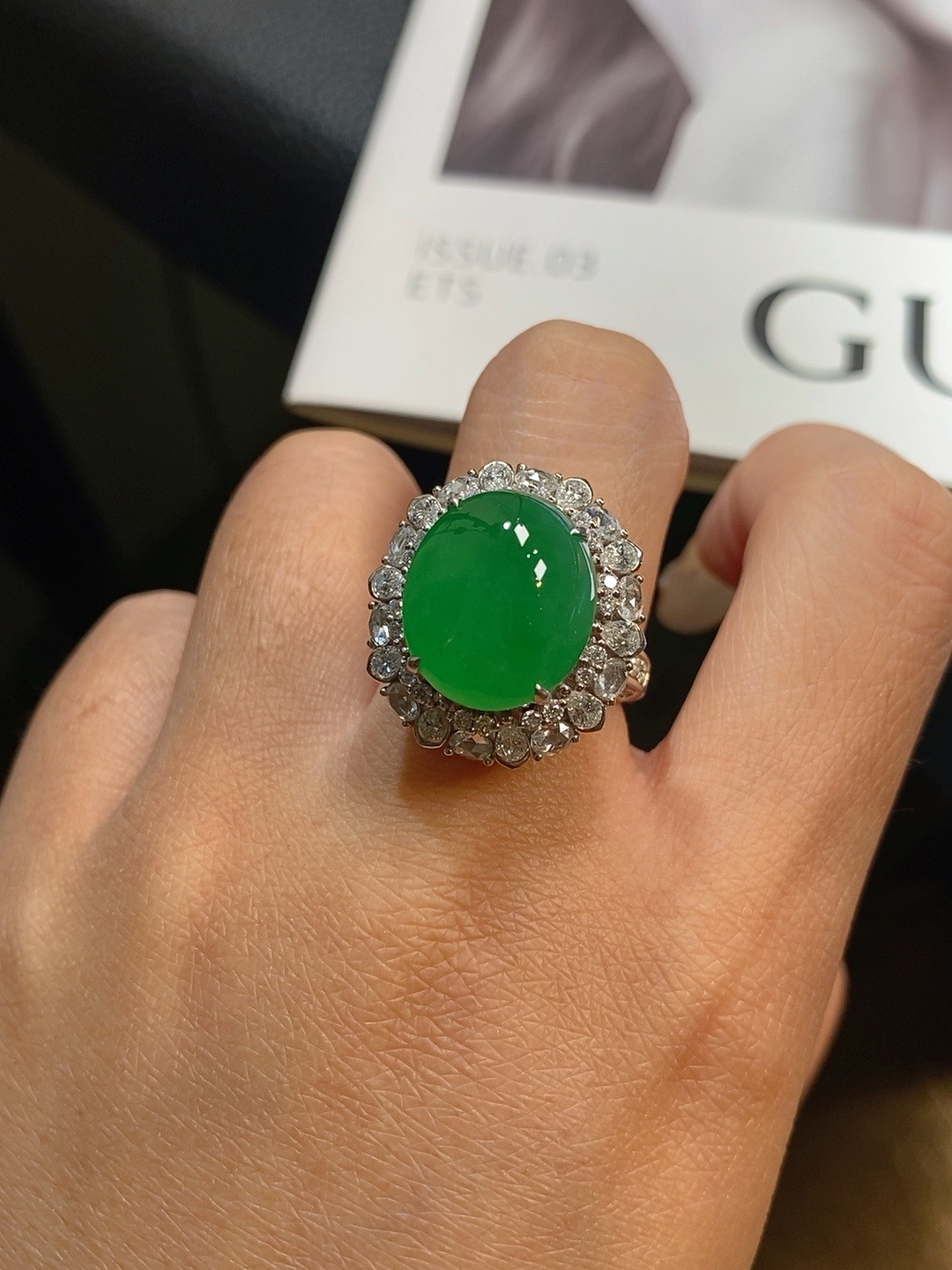 【拾玥珠宝】天然缅甸翡翠A货 阳绿蛋面戒指吊坠两用款