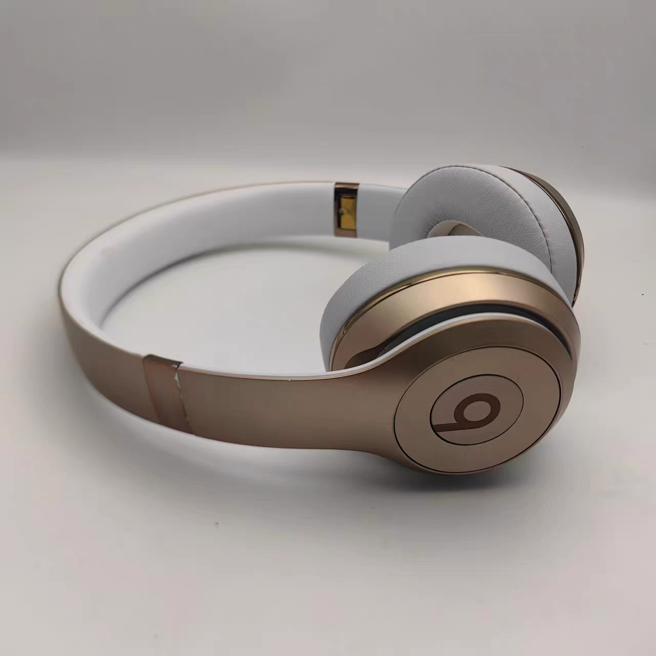 新款头戴式无线蓝牙耳机主动降噪超长续航适用于运动游