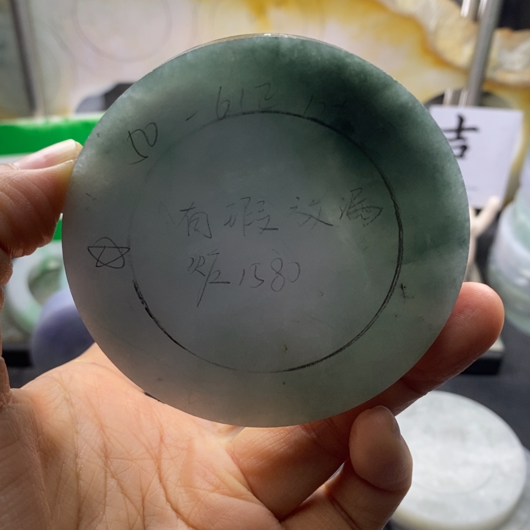 定制翡翠未镶嵌翡翠手镯