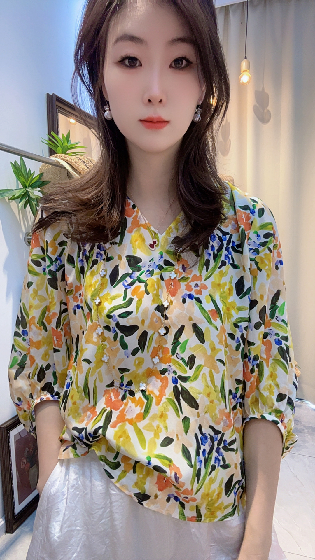 100%桑蚕丝双绉水彩画度假风V领七分袖黄色上衣