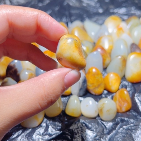 和田玉（子料）未镶嵌颈饰11.7克