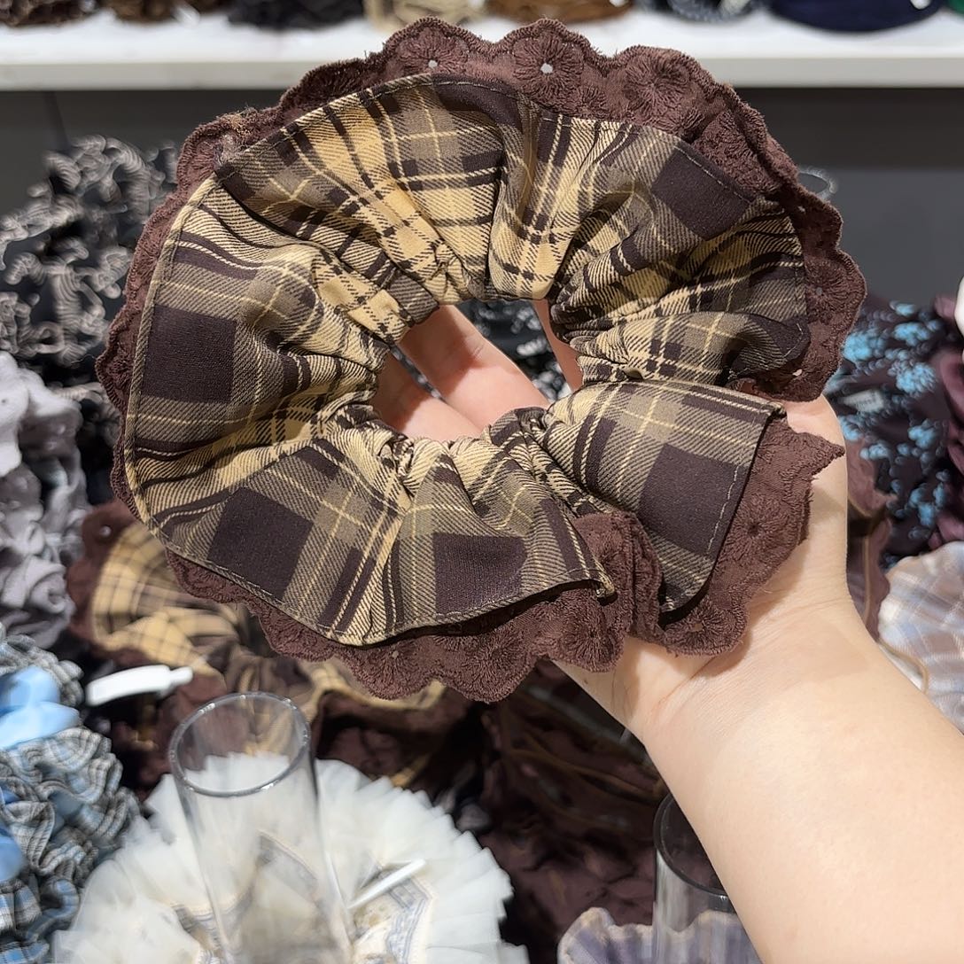 布艺非金属咖色蕾丝边发圈