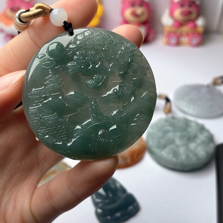 翡翠未镶嵌颈饰翡翠