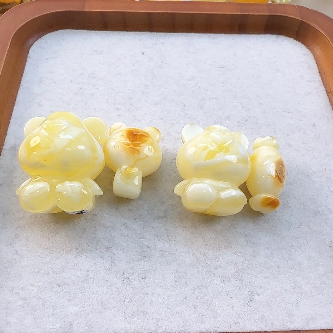 琥珀珠宝奇石未镶嵌