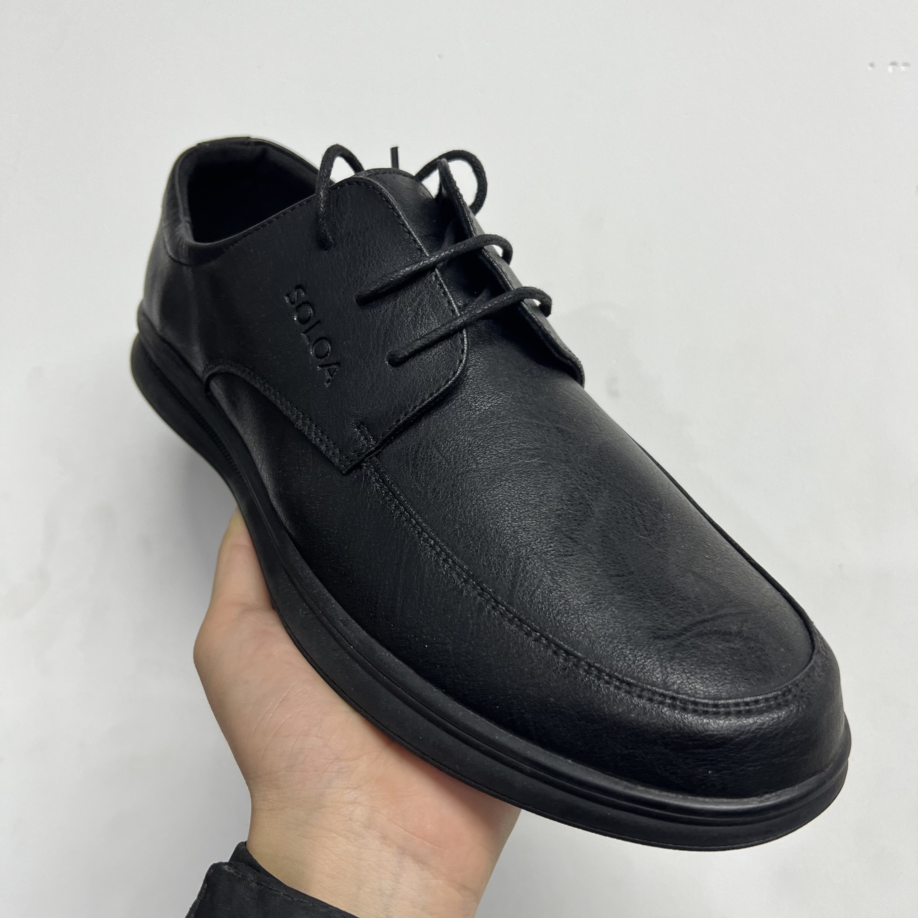 Z0609断码真皮男鞋（样鞋稍有磨损轻微瑕疵介意勿拍！）