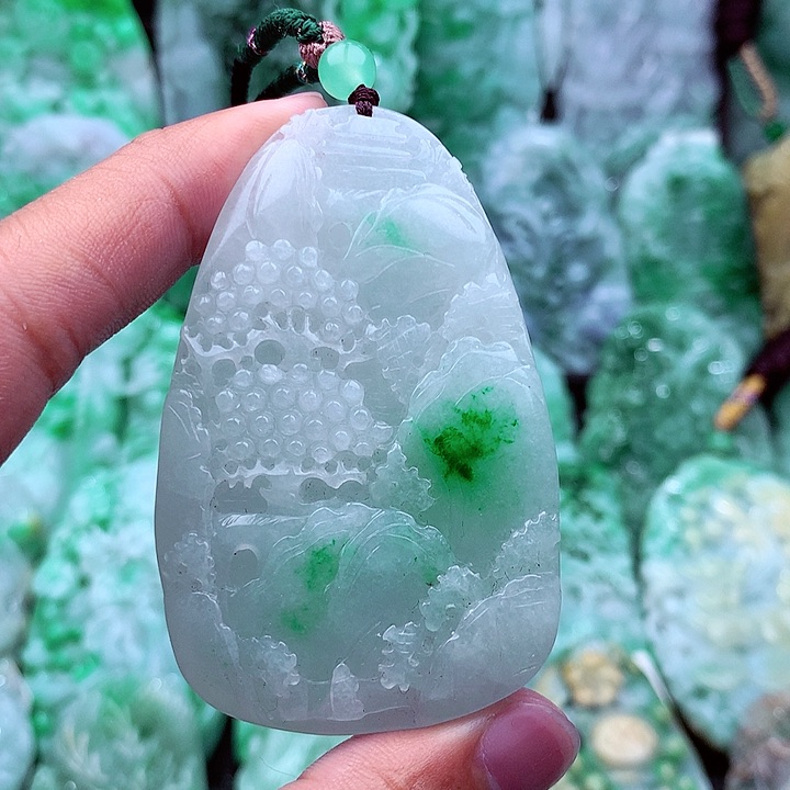 翡翠吊坠(不含链)未镶嵌