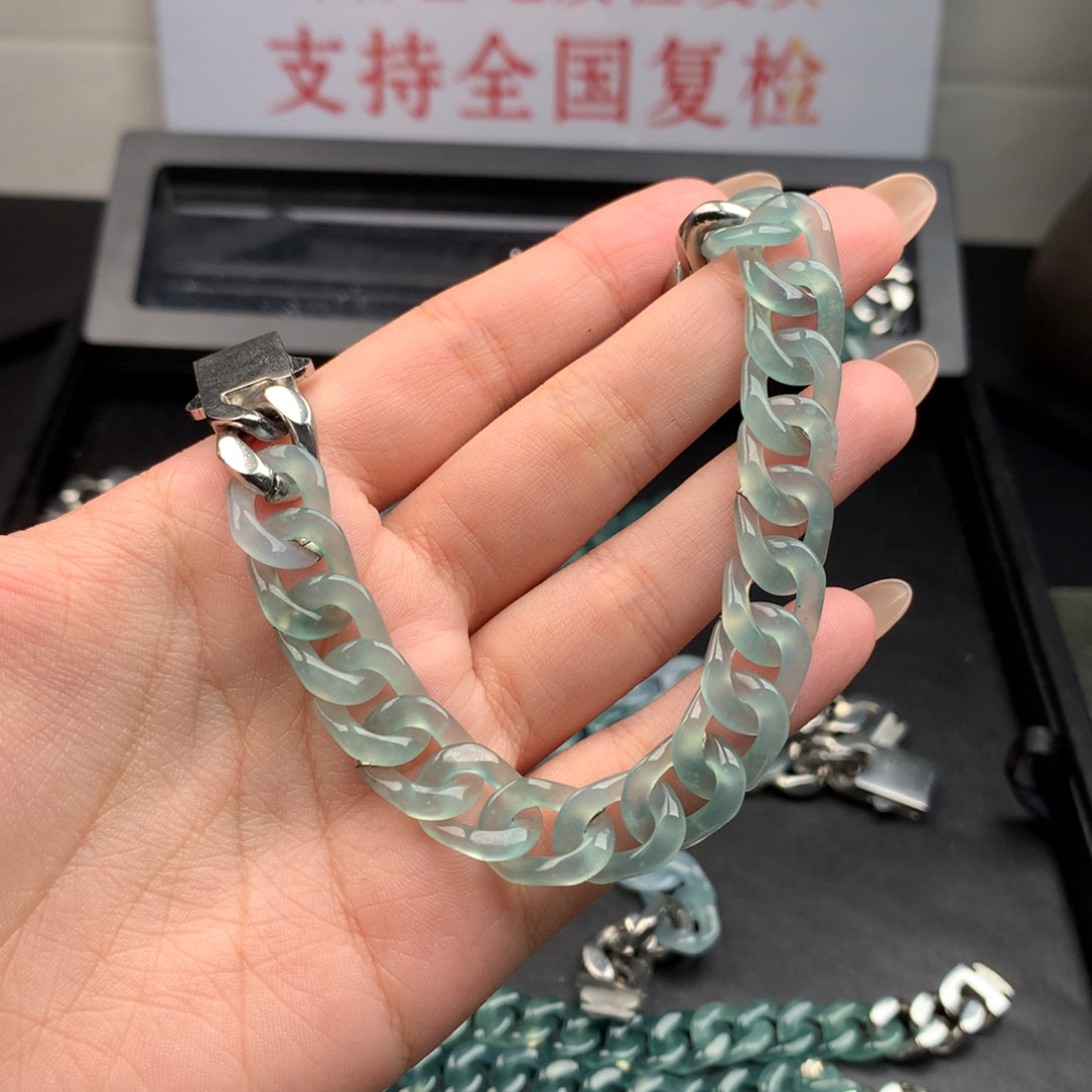 宏***）翡翠未镶嵌手链003
