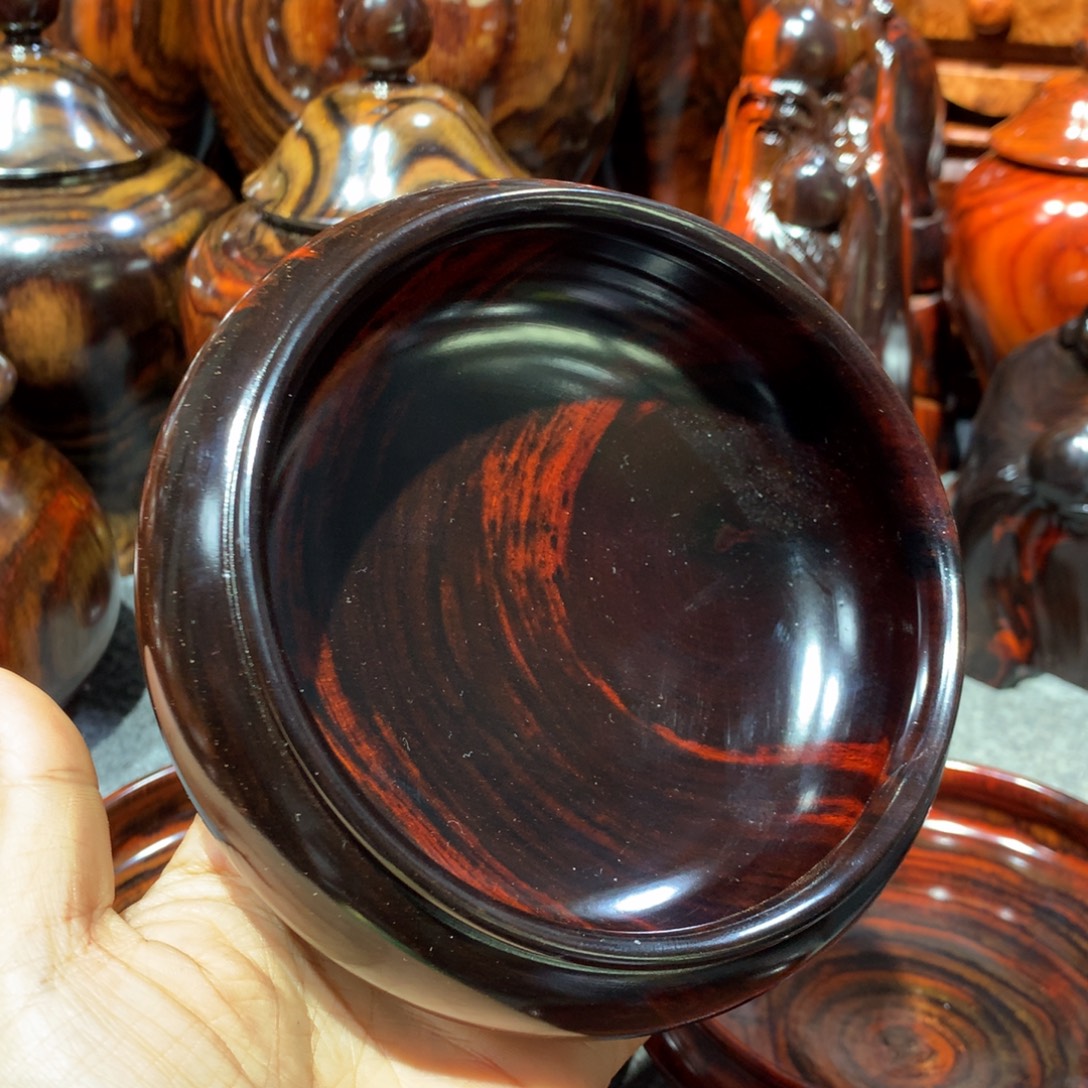 抱***子木大红酸枝笔洗一个