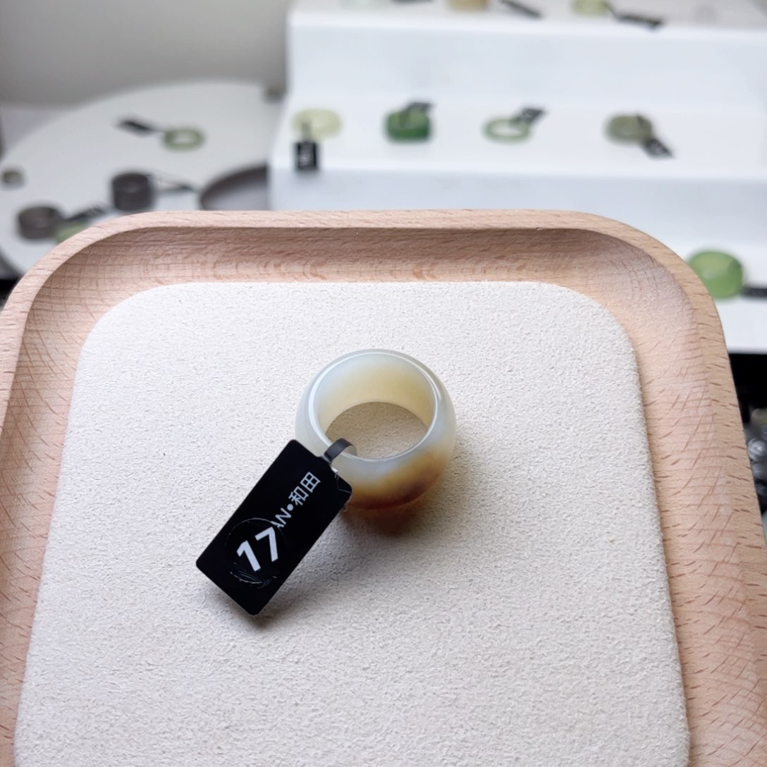 和田玉戒指未镶嵌