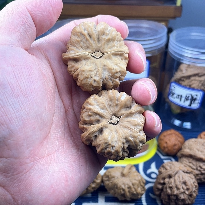 文玩核桃吊坠蓝***仰蛤蟆头