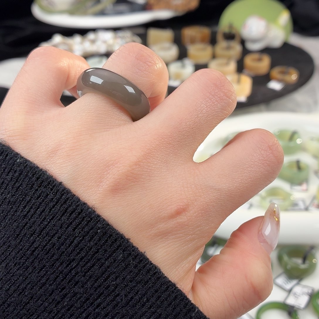 和田玉（糖玉）未镶嵌戒指S23葡萄肉轮胎16.4