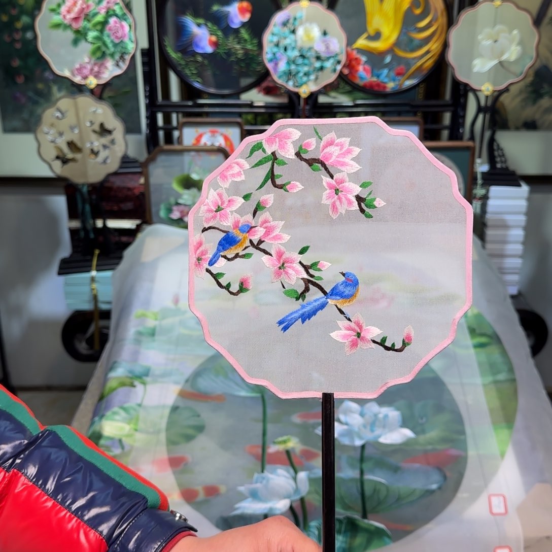 刺绣刺绣工艺精湛