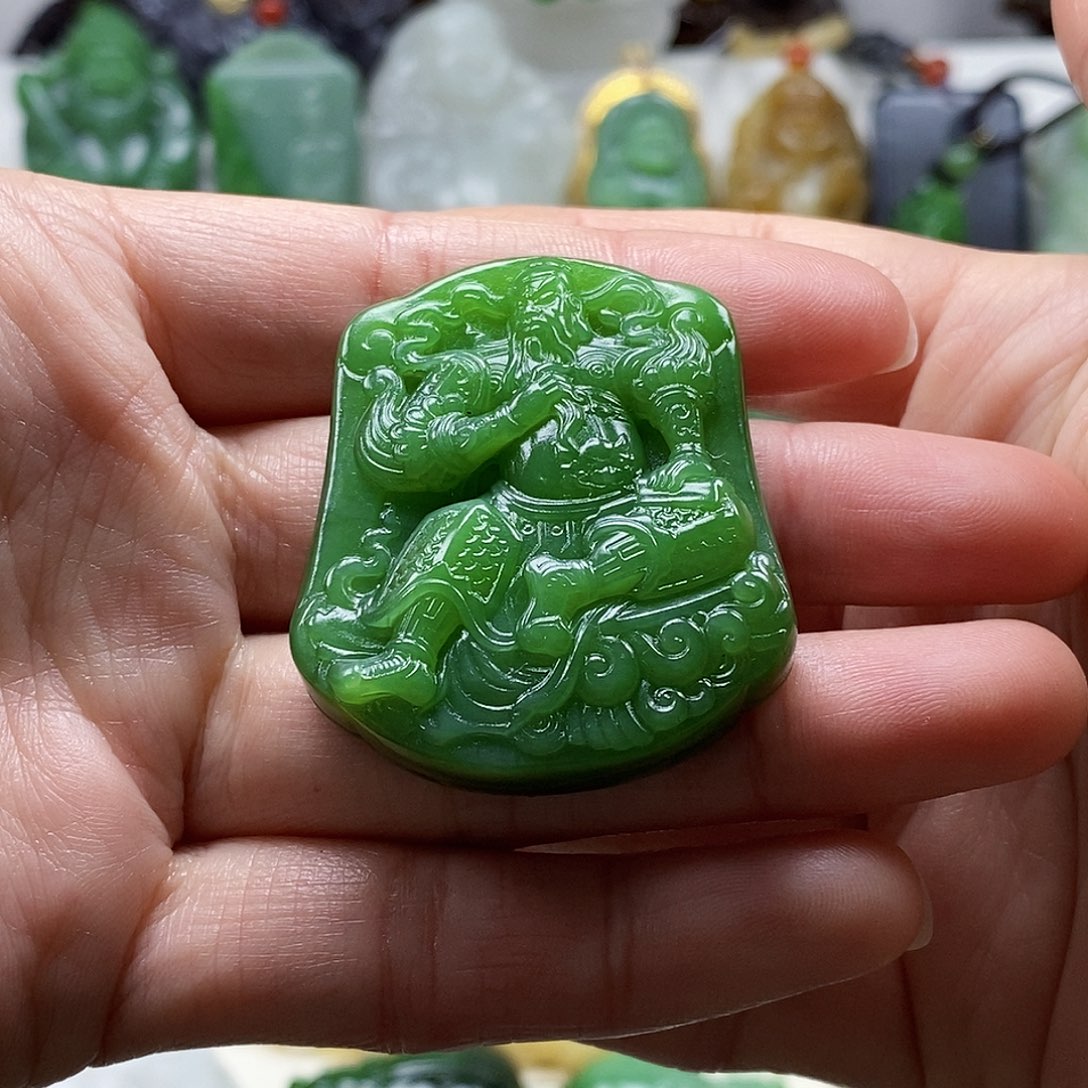 和田玉（碧玉）颈饰未镶嵌