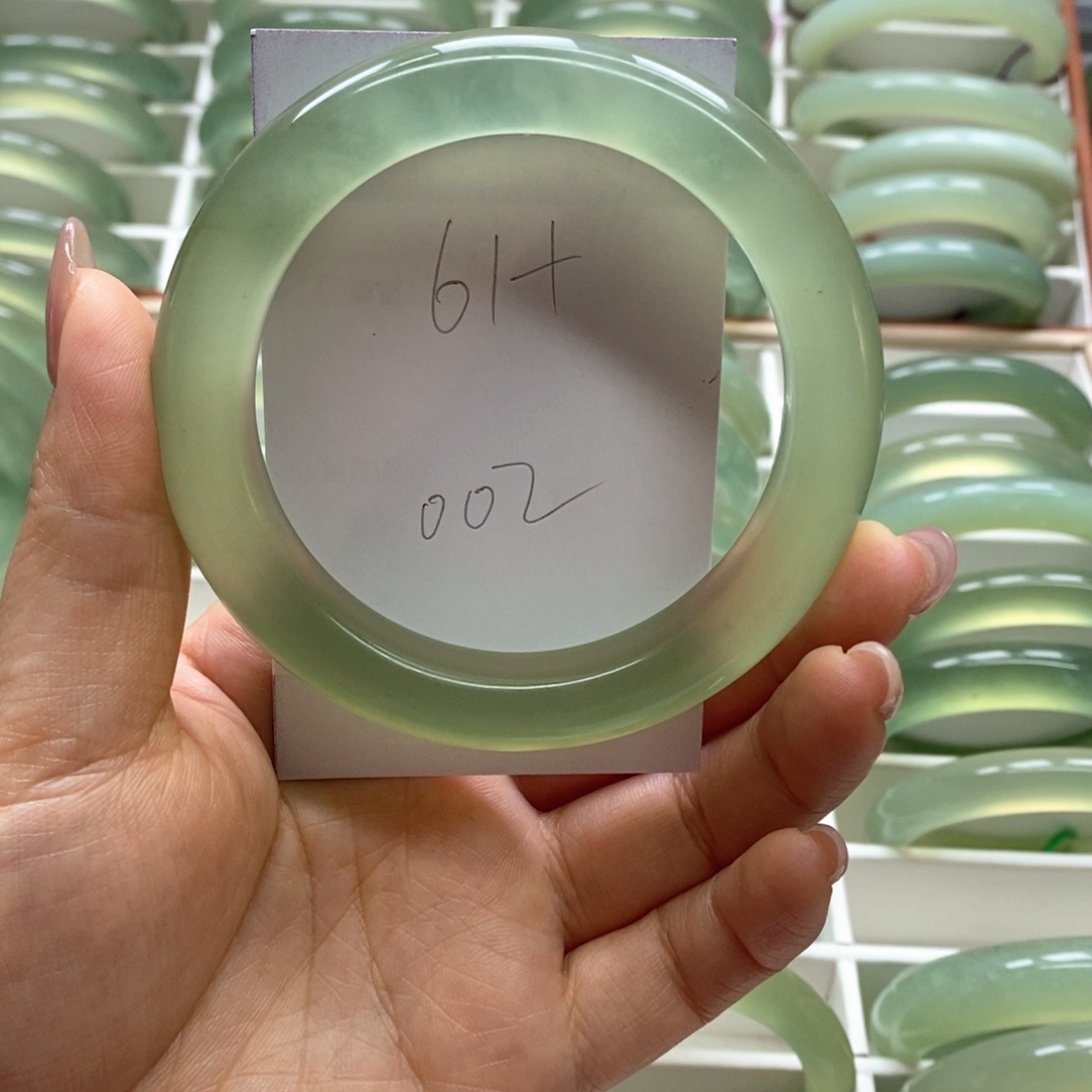 岫玉手镯未镶嵌小***z