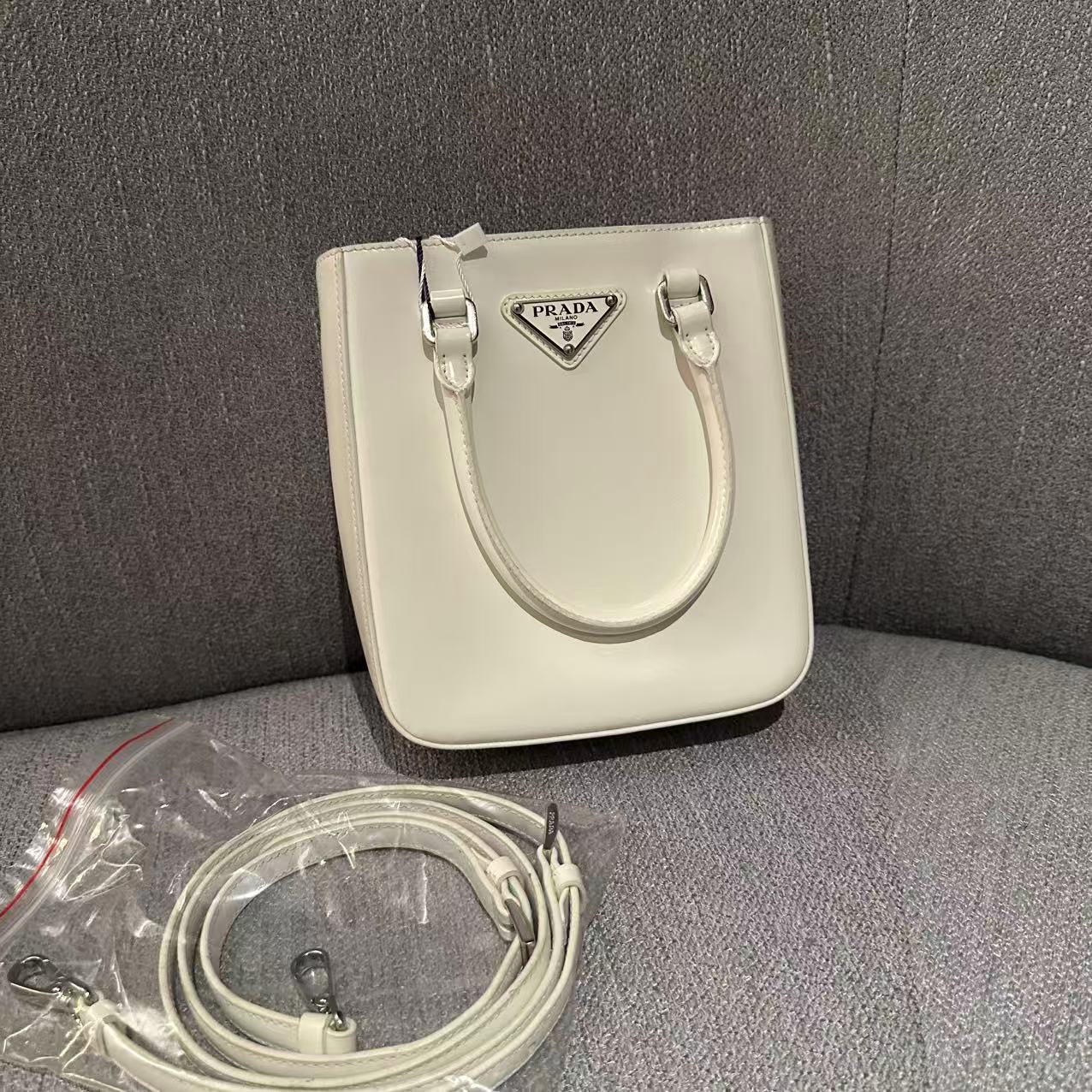 95新 Prada/普拉达 乱乱子中古/女士/手提包/117682