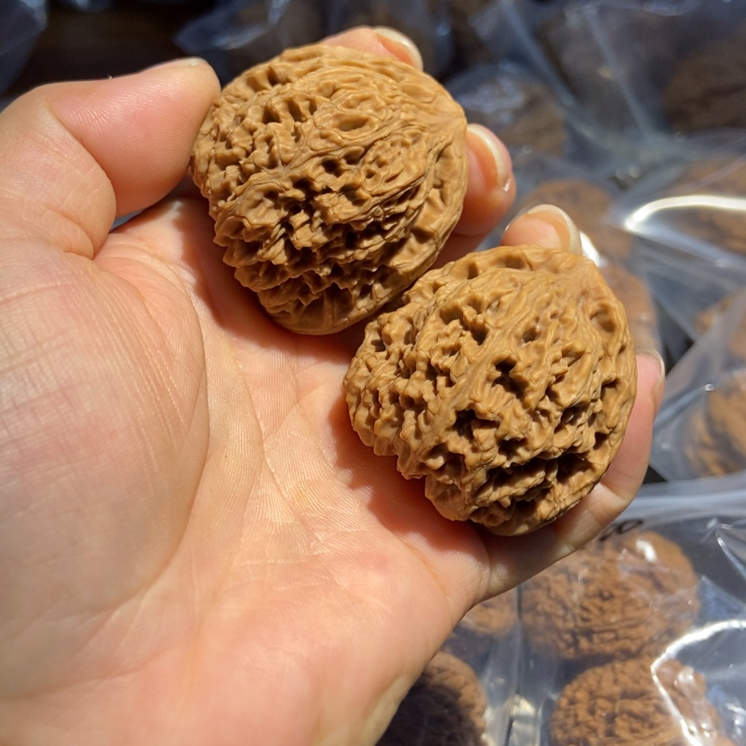 吊坠文玩核桃南疆石核桃50.2