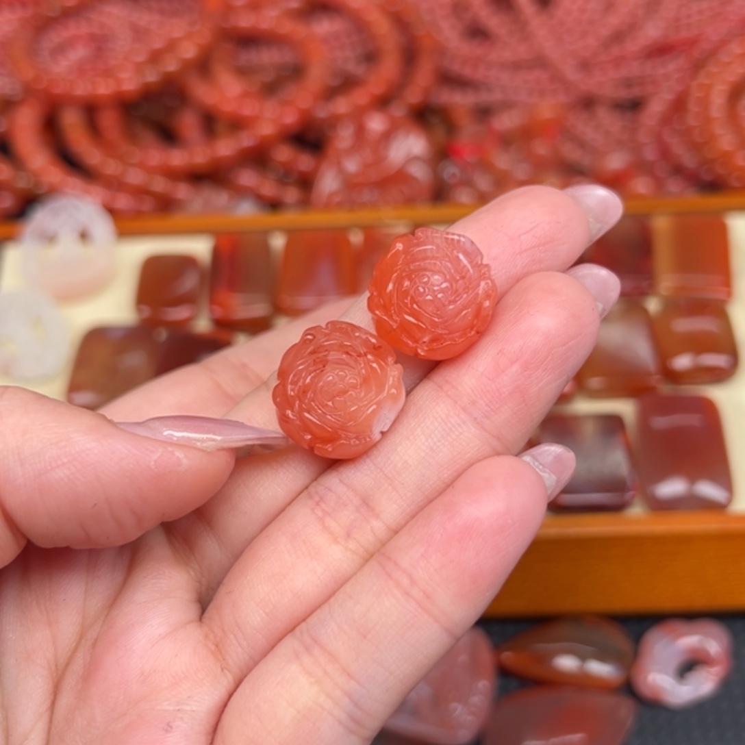 南红玛瑙未镶嵌手链