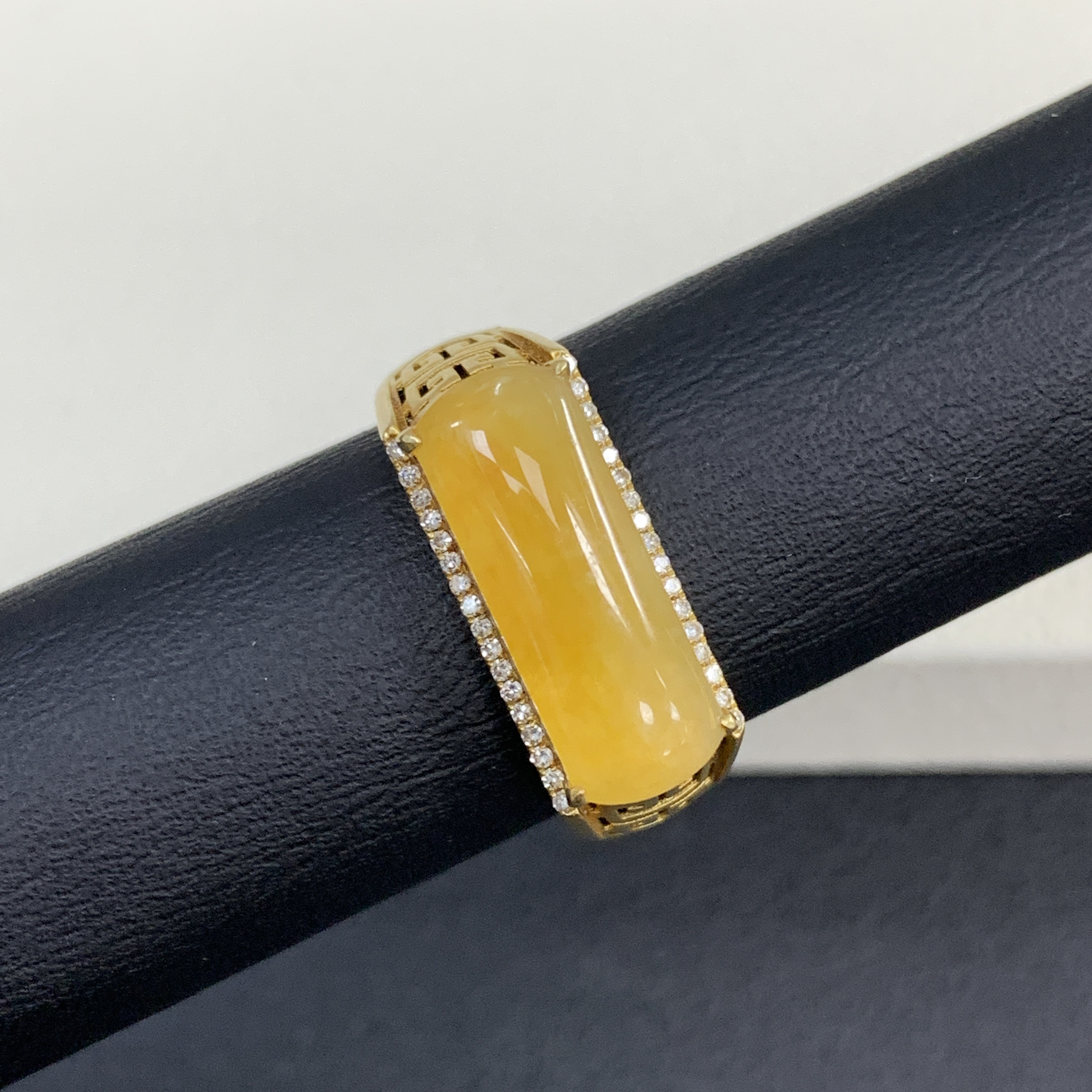 新品推荐·18k金冰黄翡马鞍戒指翡翠玉石缅A黄色
