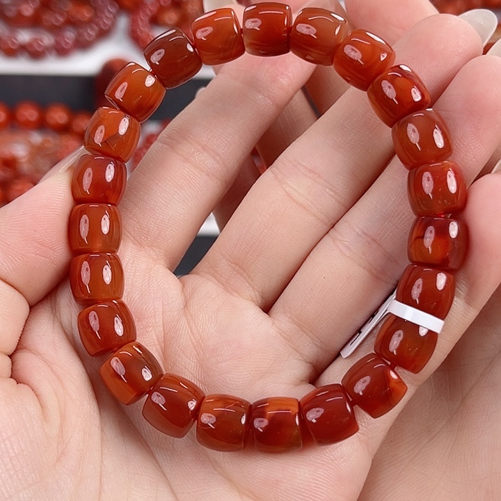 南红玛瑙未镶嵌瓦西牛血红9mm精工直切