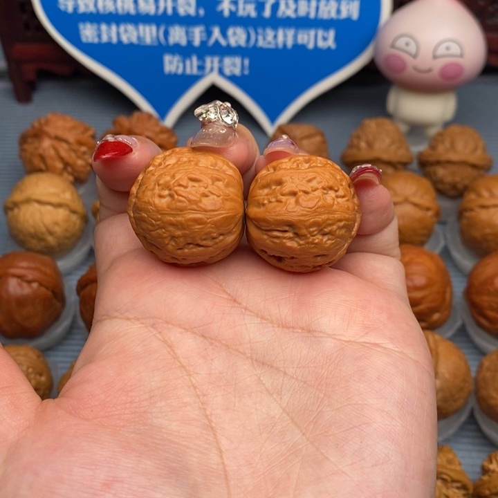 文玩核桃把件小金豆
