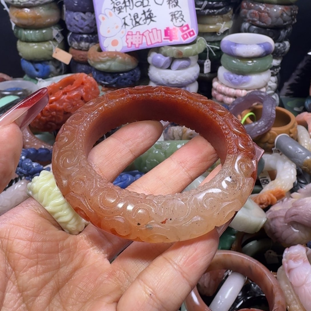 石英质玉（佘太翠）未镶嵌手镯82，56，不退换