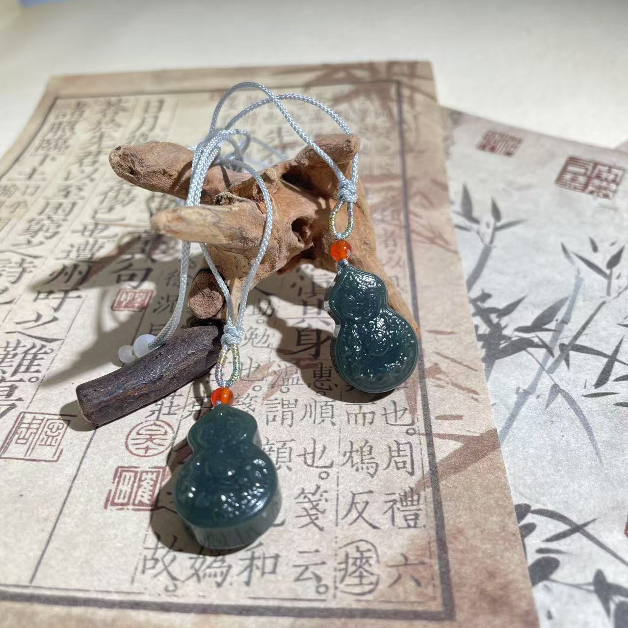 天然和田玉 时尚百搭葫芦吊坠 多样性发货拍一发一 H472