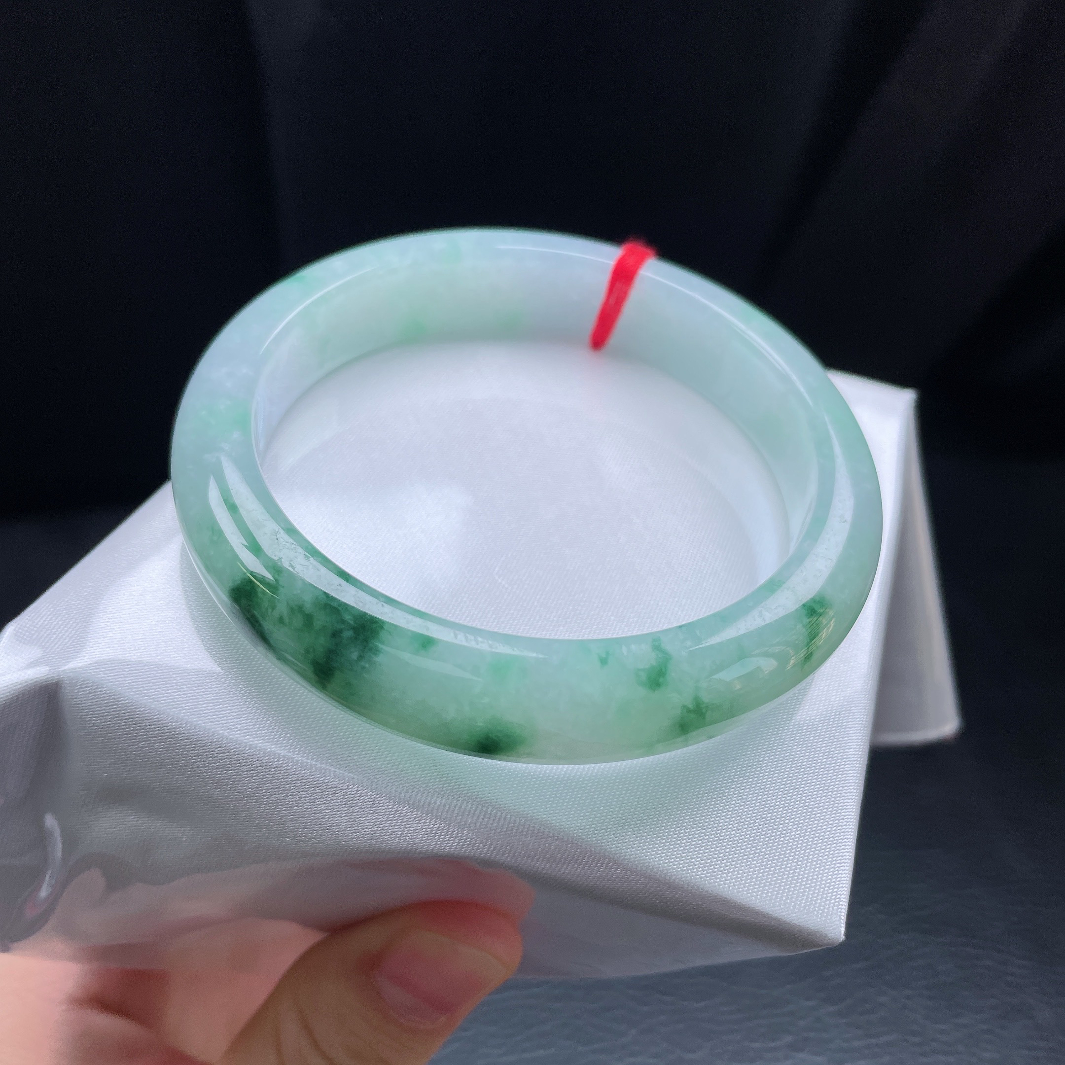 59圈冰糯飘花宽边手镯 有纹