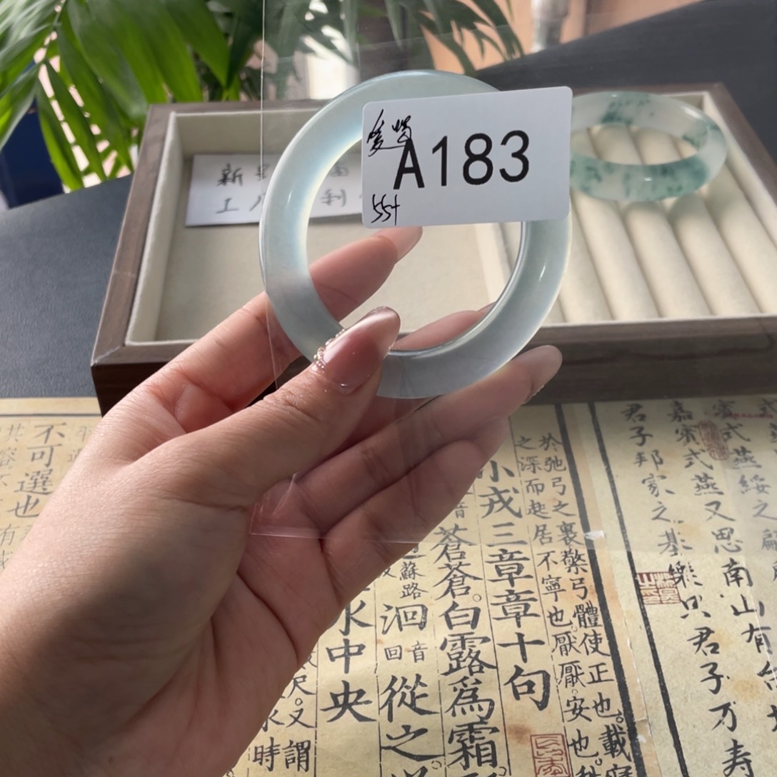 爱***晶直播间183链接饰饰一物一拍