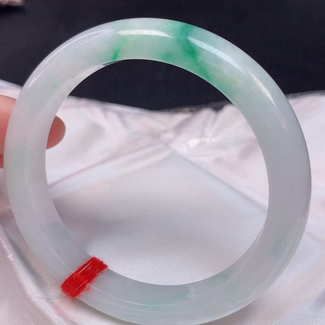 翡翠手镯未镶嵌57 翡翠手镯