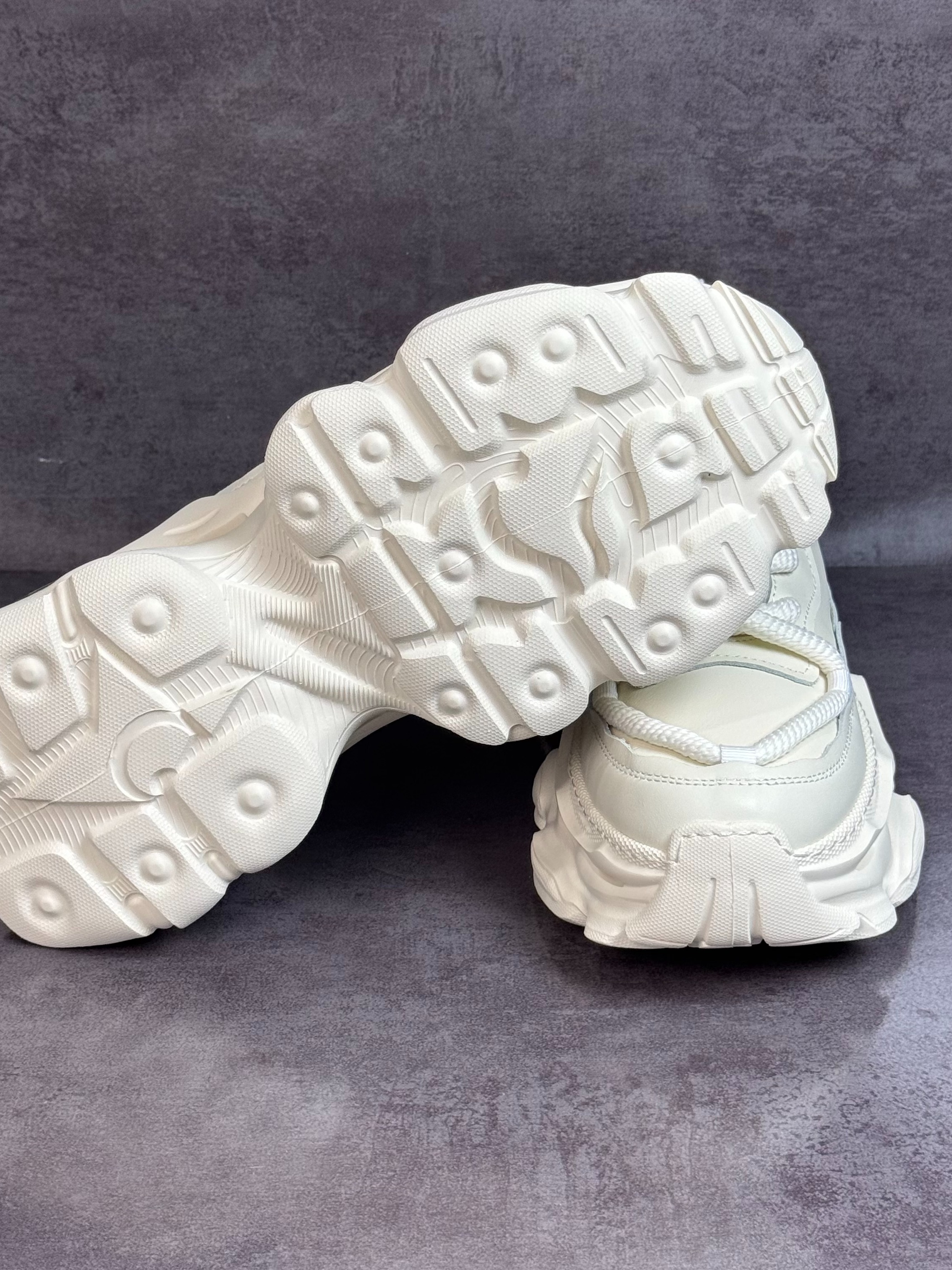 201-299男士时尚休闲鞋 默认微瑕 介意慎拍