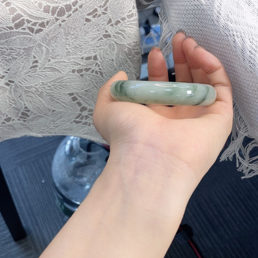 石英质玉未镶嵌手镯317