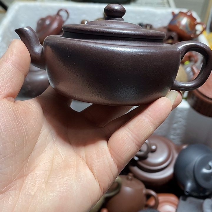 紫砂茶壶微瑕微笑