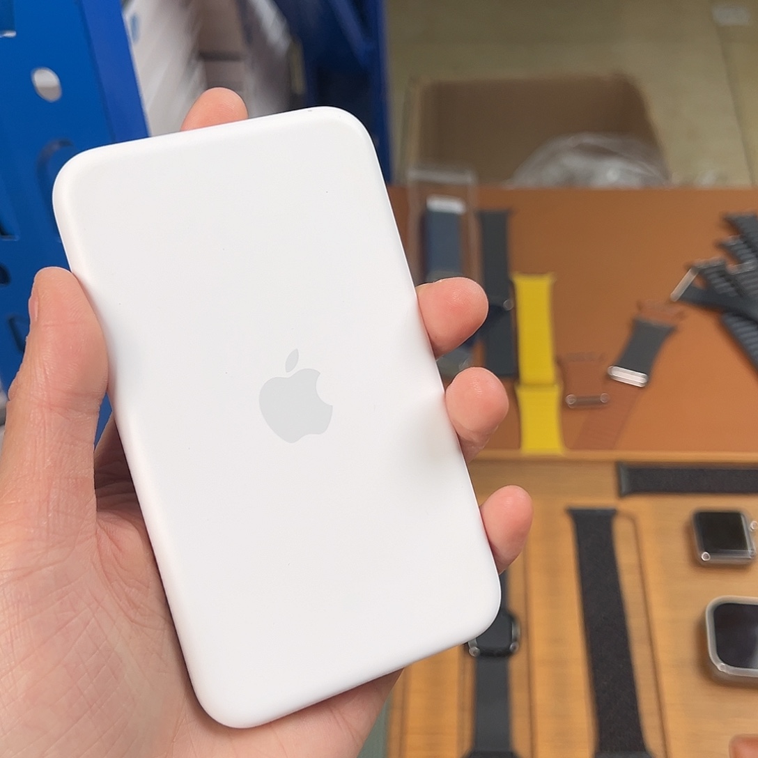 99新新款C口外接电池 