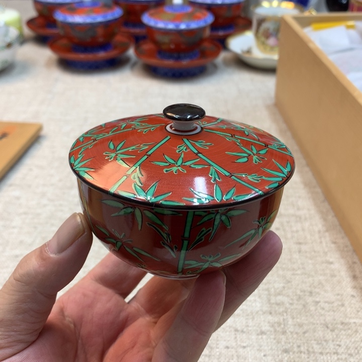 金瓷阁家的美丽瓷器