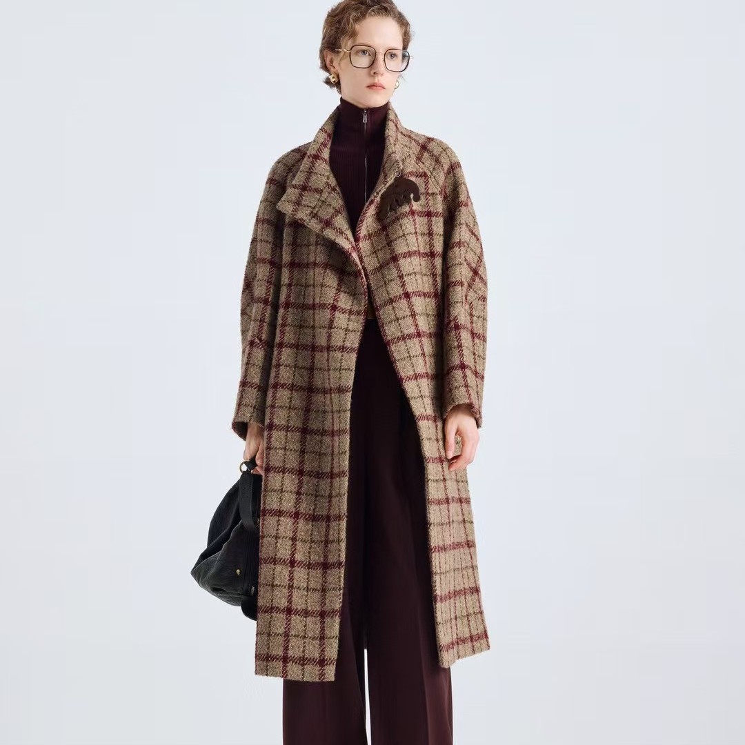 设计师品牌，冬季新款复古英伦格纹收腰斗篷大衣