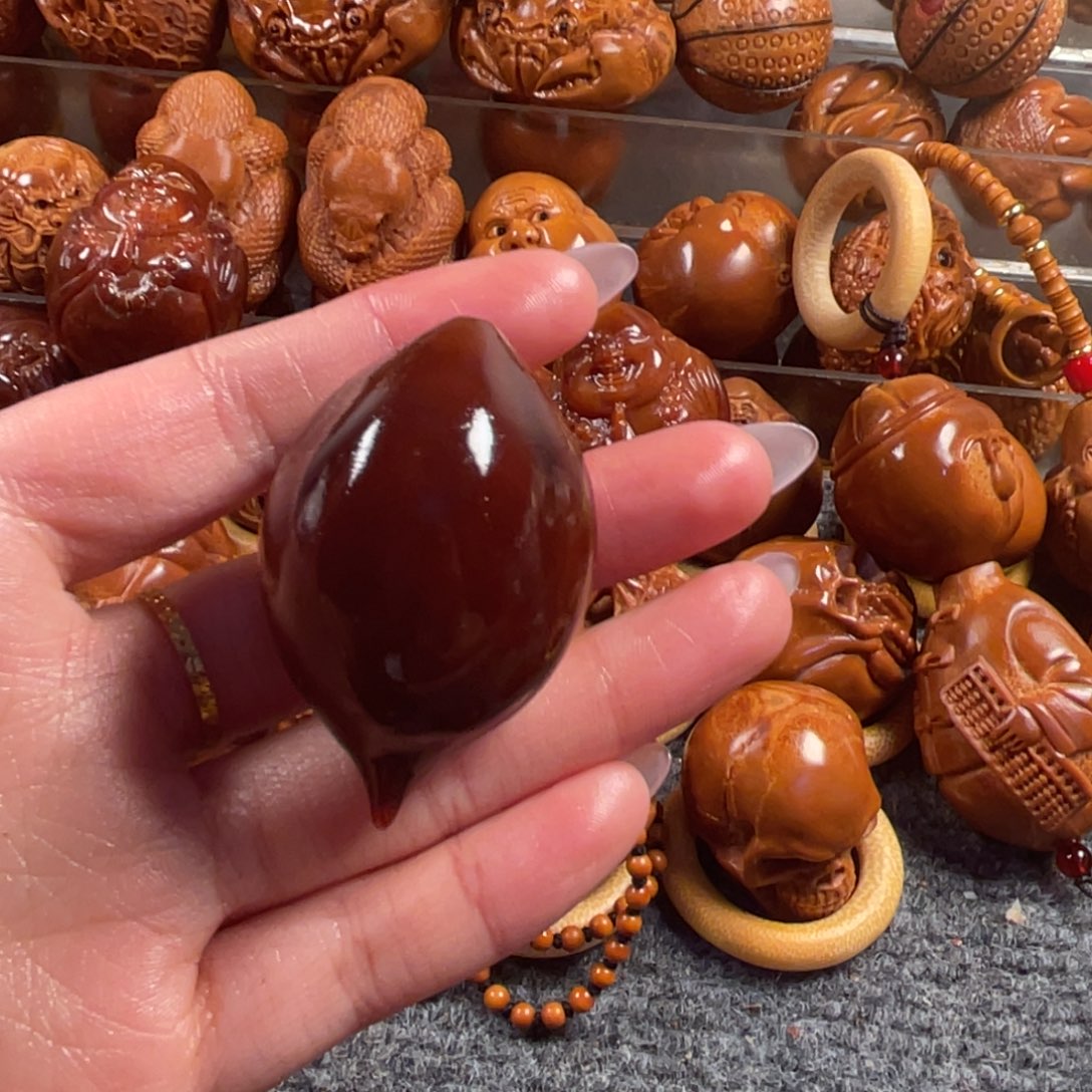 橄榄核吊坠穿竹环