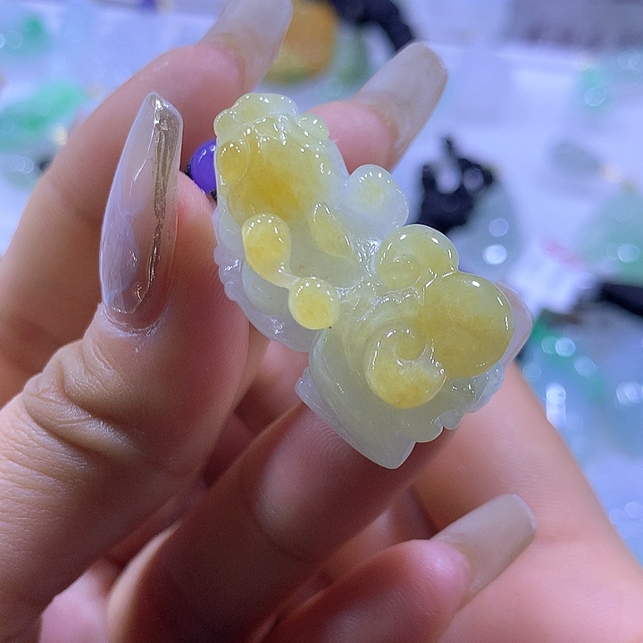 翡翠颈饰未镶嵌天然翡翠A货吊坠