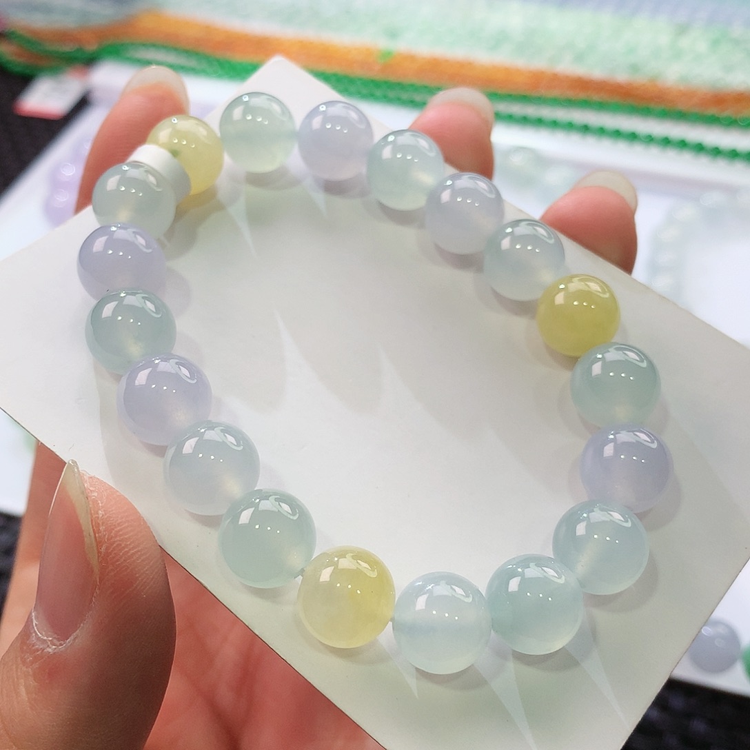 翡翠手链未镶嵌翡翠