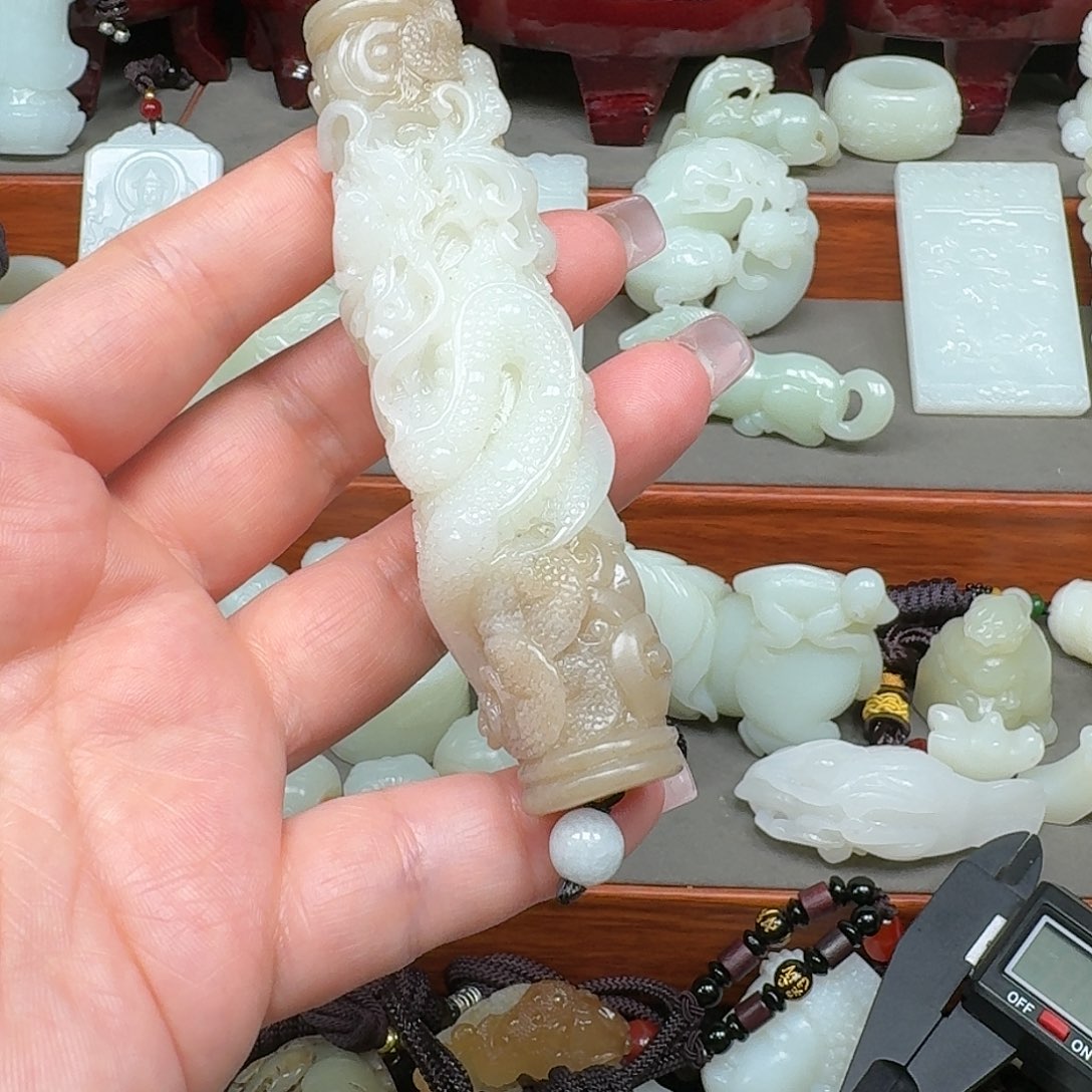 鑫***欣和田玉未镶嵌把件