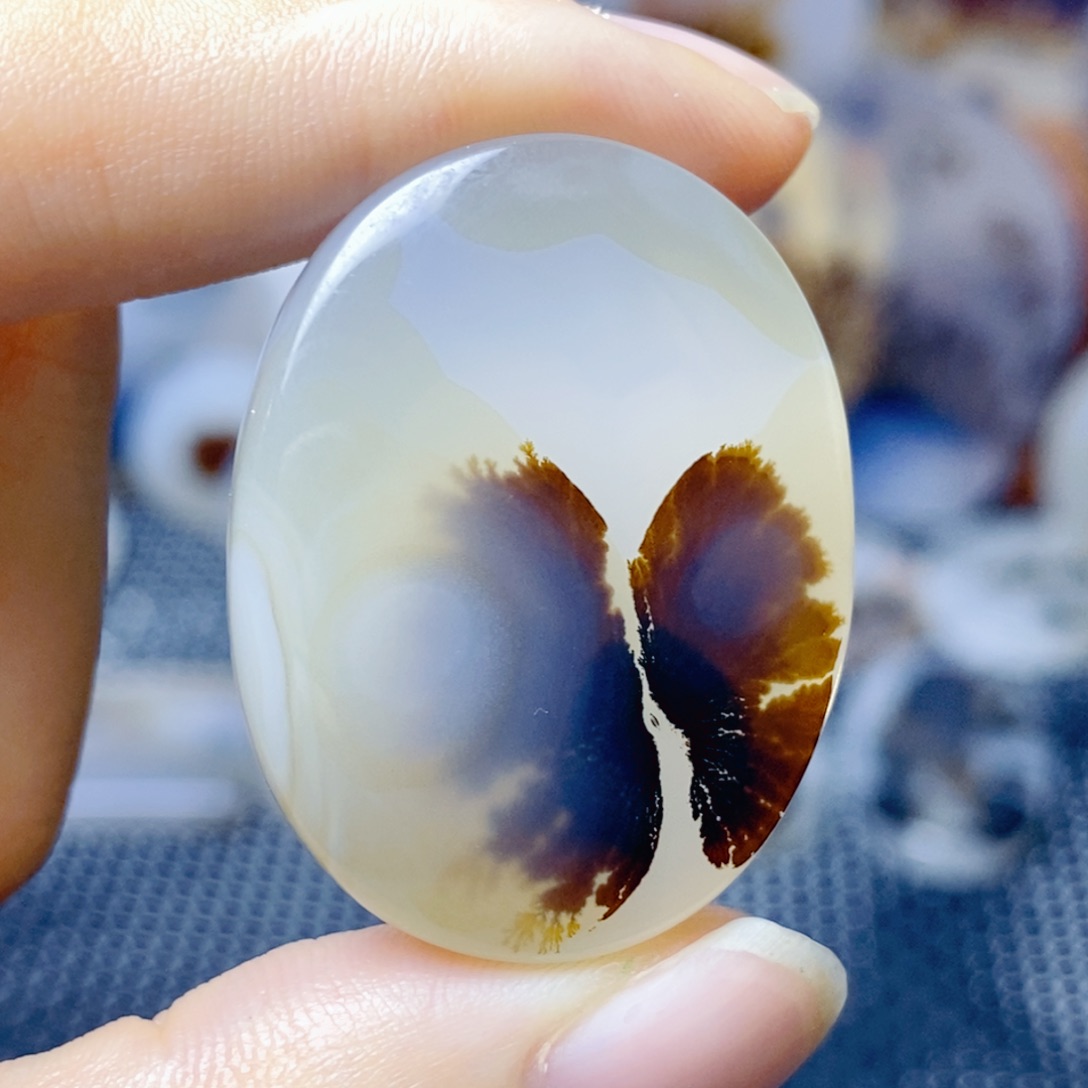 玛瑙/玉髓未镶嵌珠宝奇石