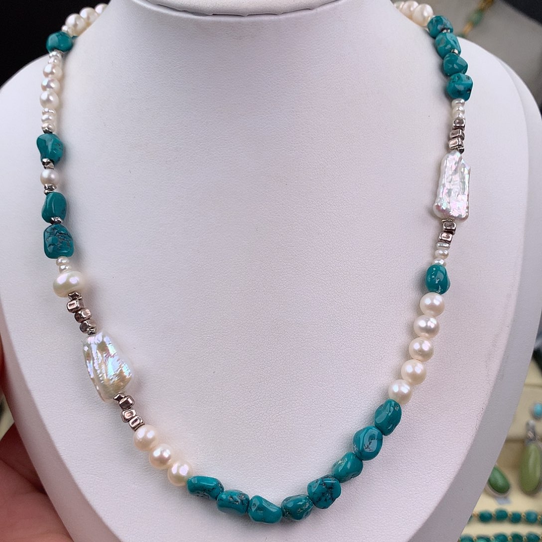 绿松石未镶嵌颈饰