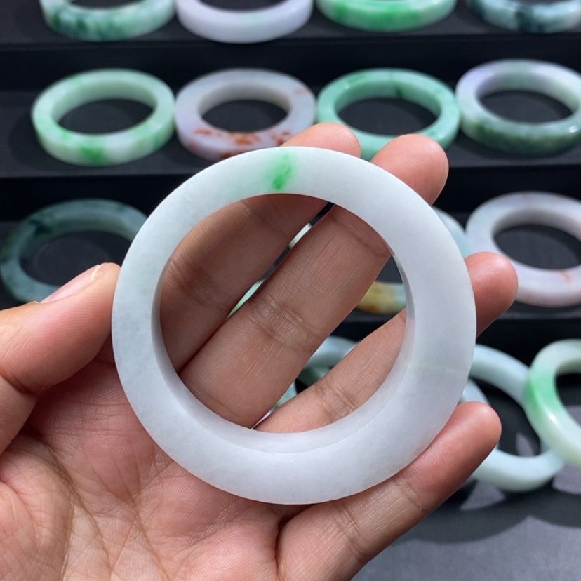 【闪购商品】定制翡翠正圈未镶嵌l****3