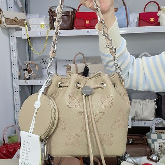 牛剖层皮革牛皮的