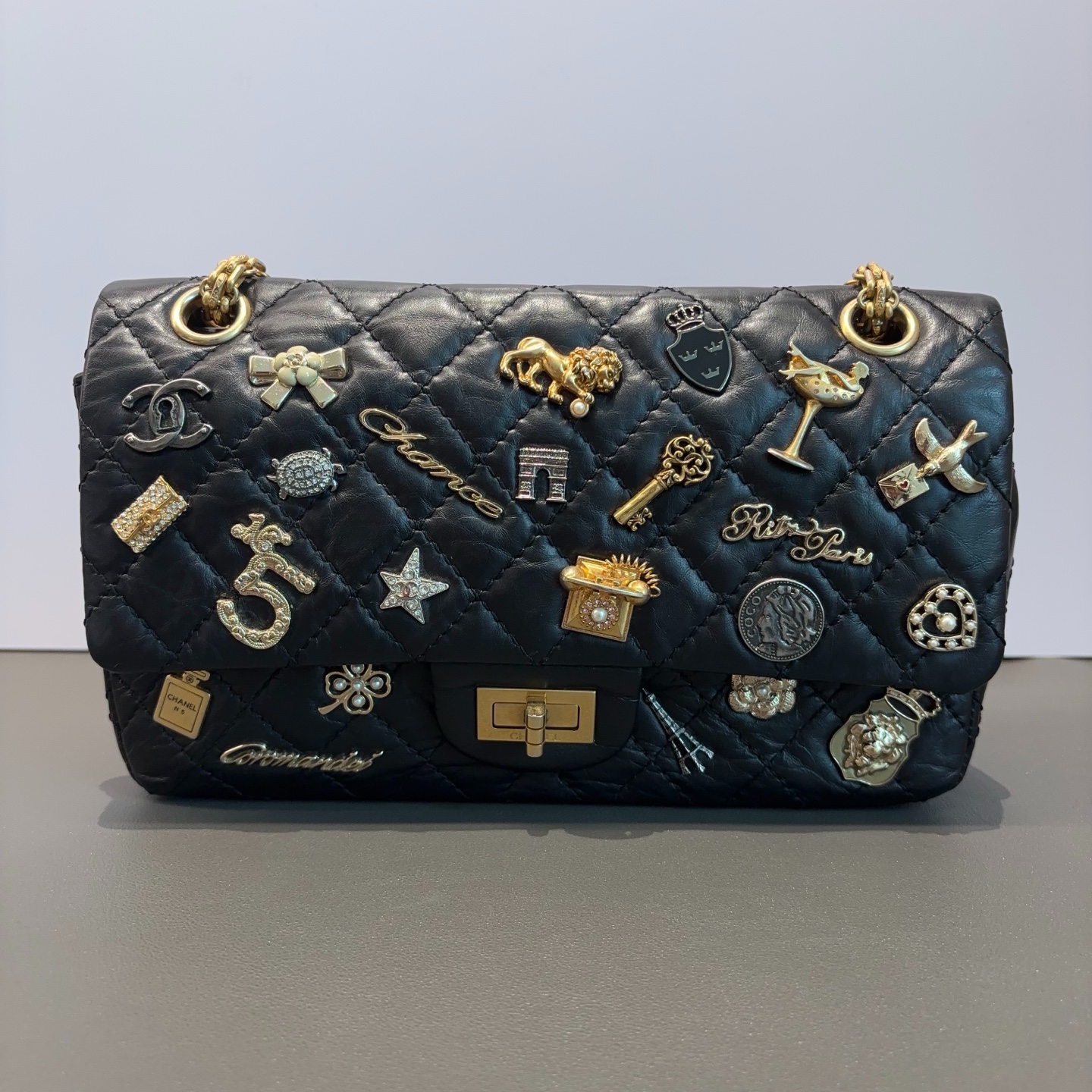 95新 Chanel/香奈儿 黑金徽章2.55单肩包 61743